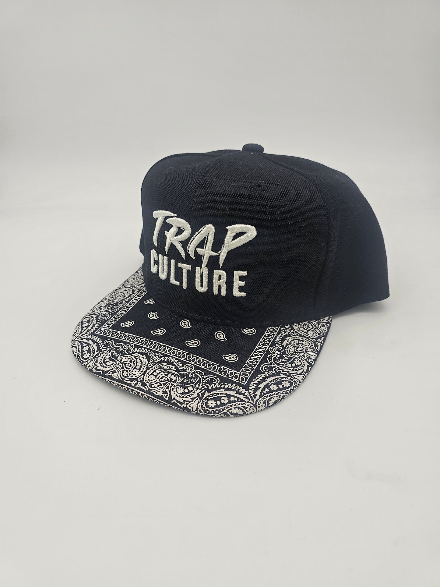 Trap White on Black Bandana Print Bill Hat